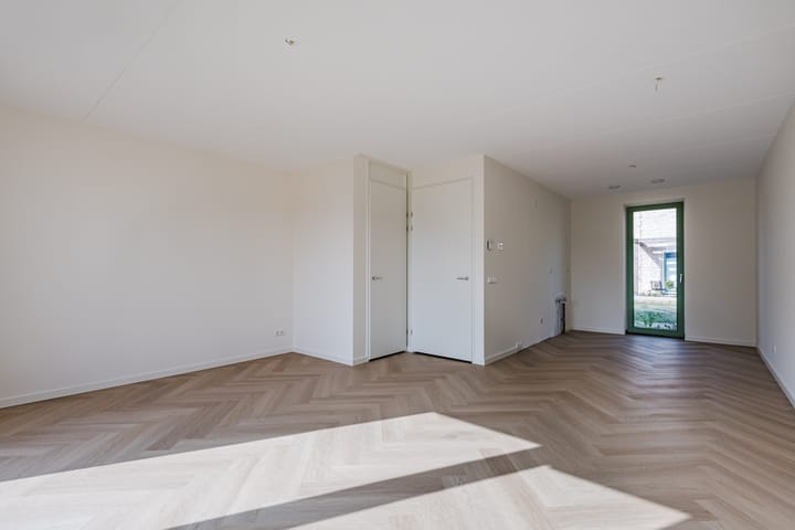 Photo 5 of Melanie Kleinpad 21