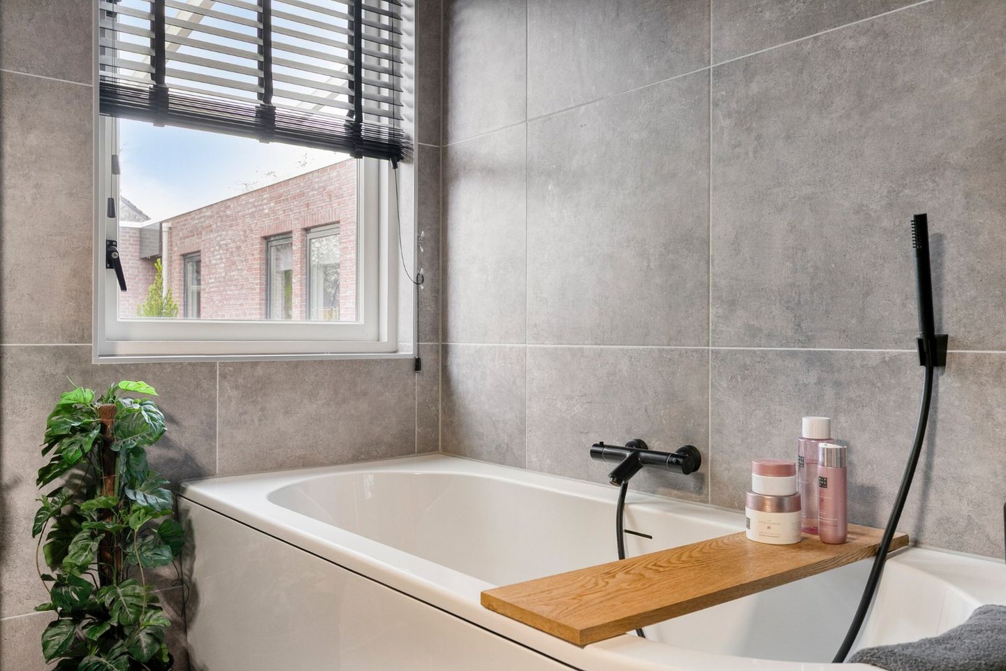 Foto 20 van Dordognelaan 68