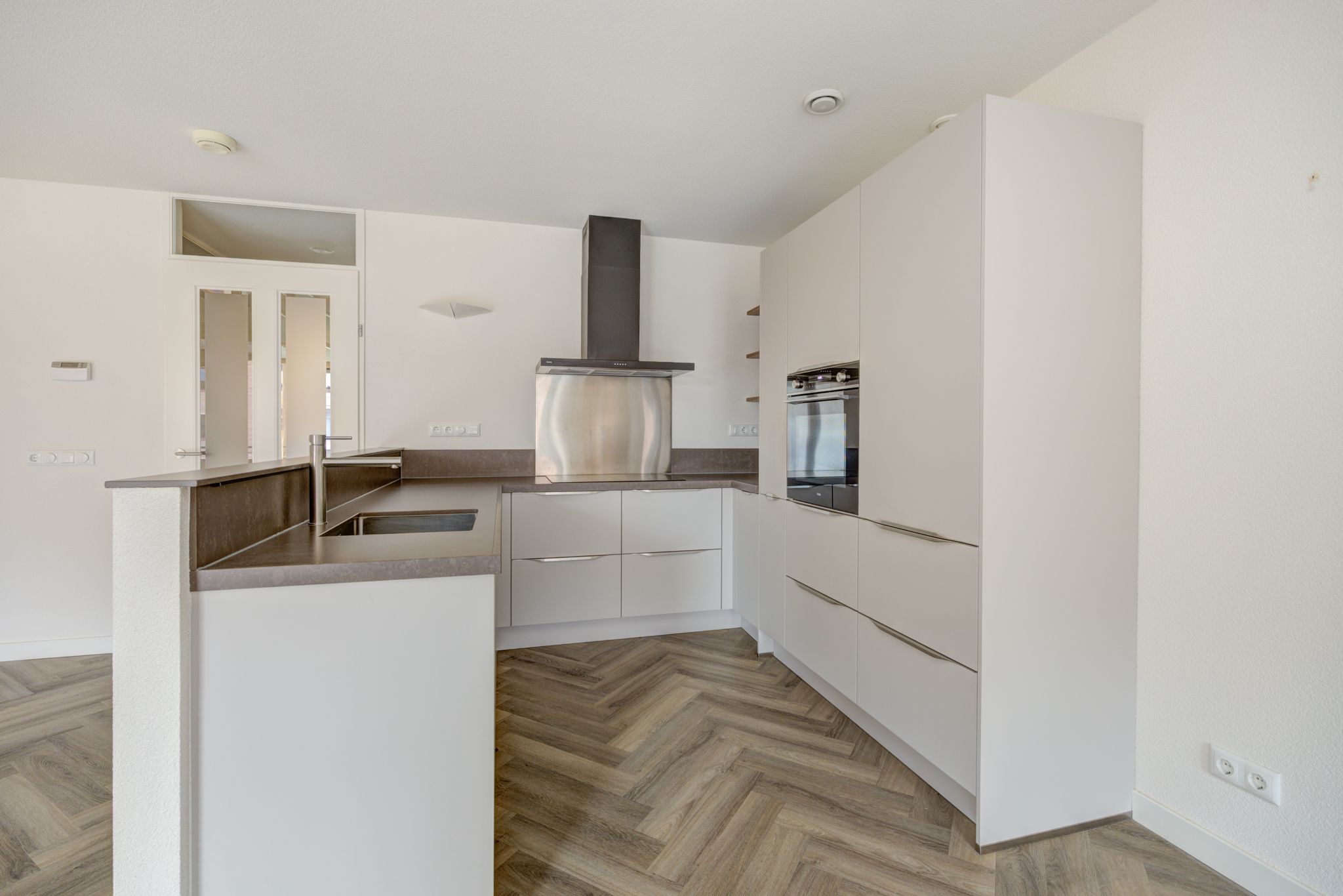 Foto 3 van Raadhuisplein 39