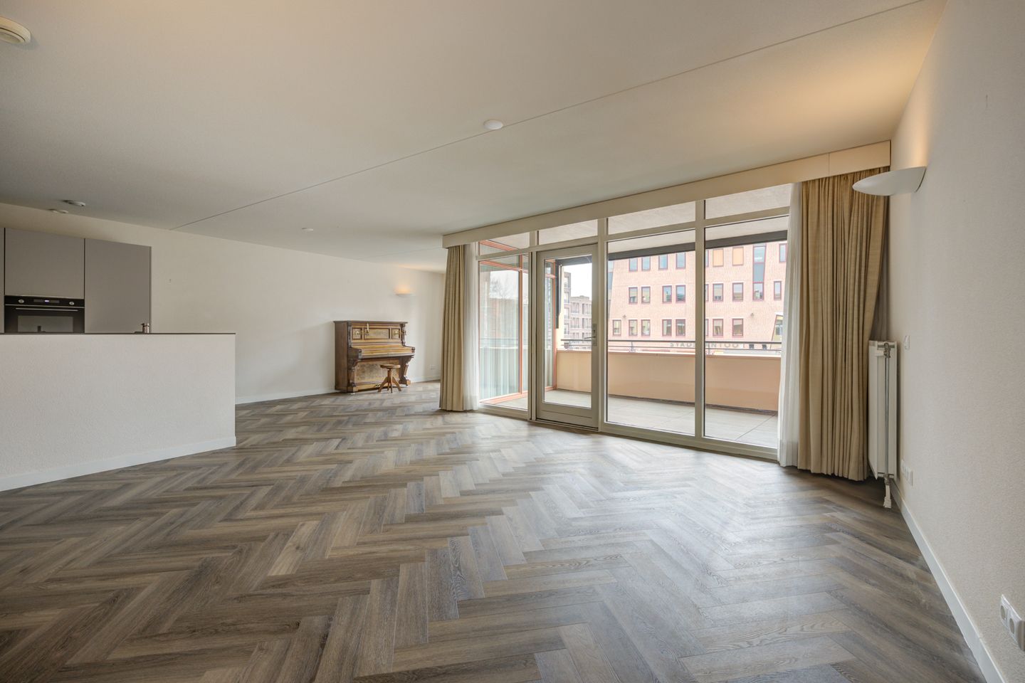 Foto 14 van Raadhuisplein 39