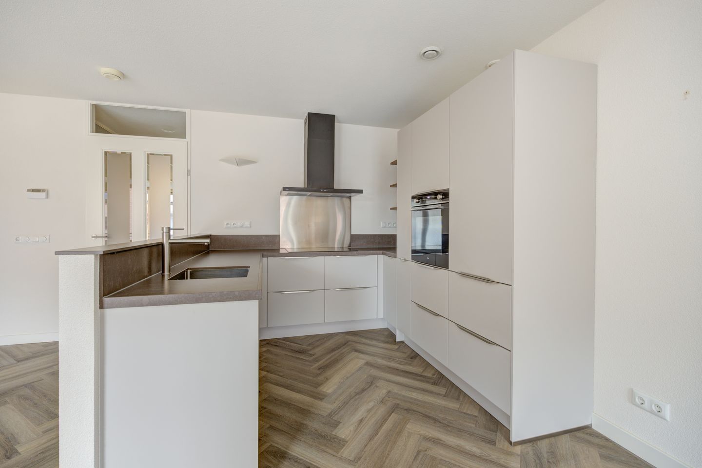 Foto 19 van Raadhuisplein 39