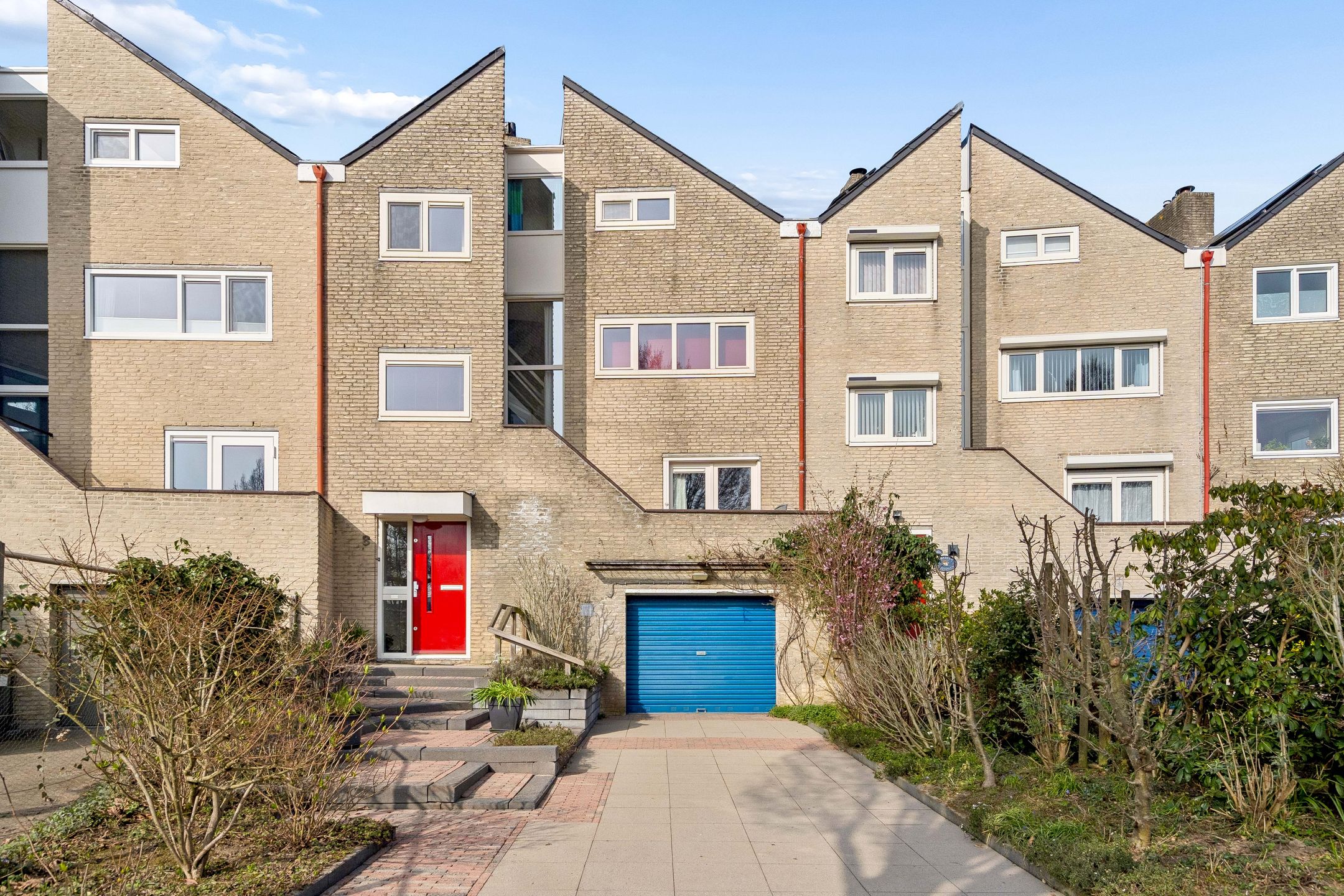 Buying a house in The Netherlands., Meekrap-oord 8