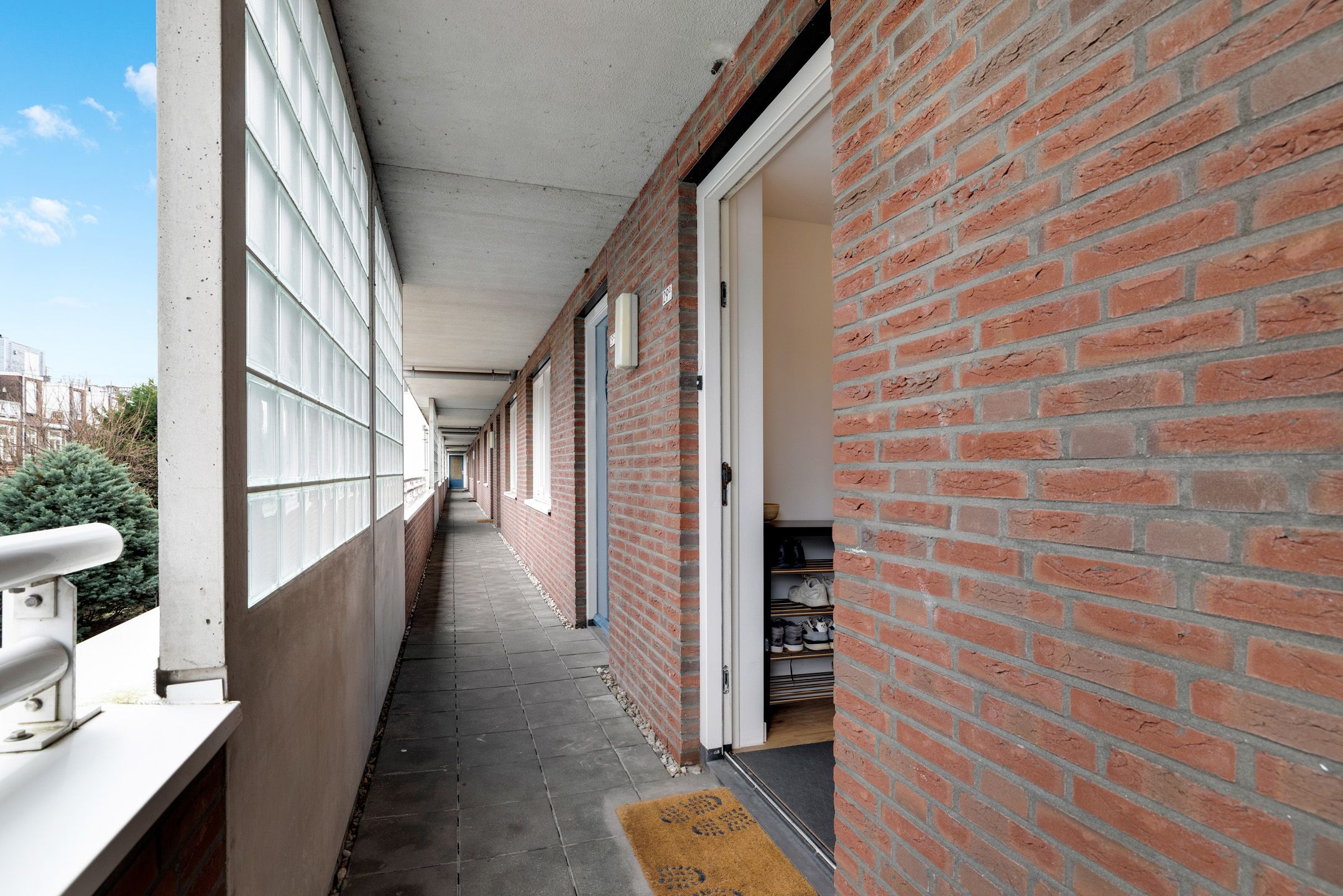Photo 6 of Koningsveldestraat 29-D