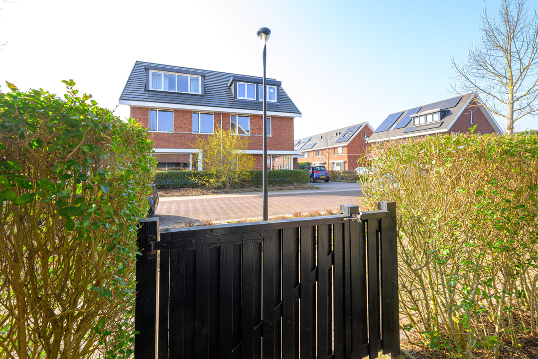 Modern, Move-in Ready Townhouse in Schagen Nes-Noord — 21