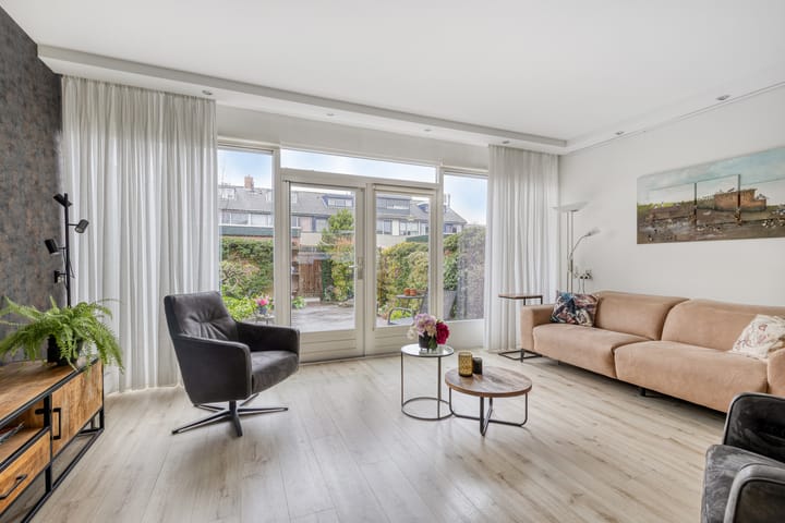 Photo 2 of Vijverlaan 459