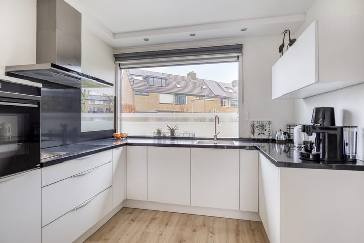 Photo 3 of Vijverlaan 459