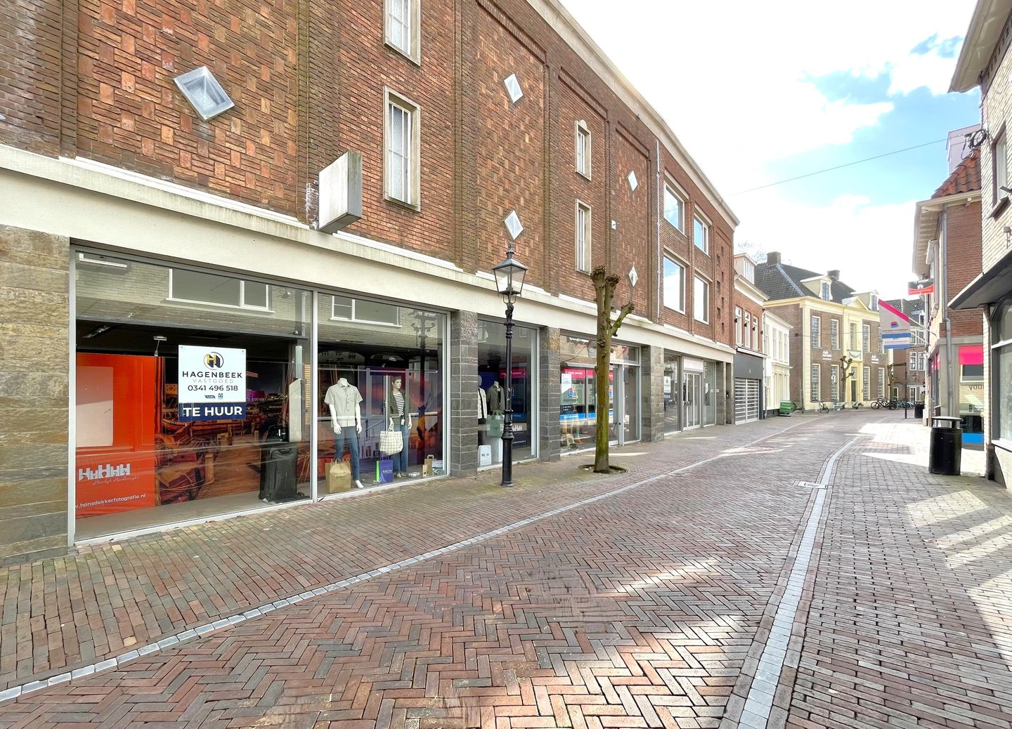 Bekijk foto 2 van Donkerstraat 12-14