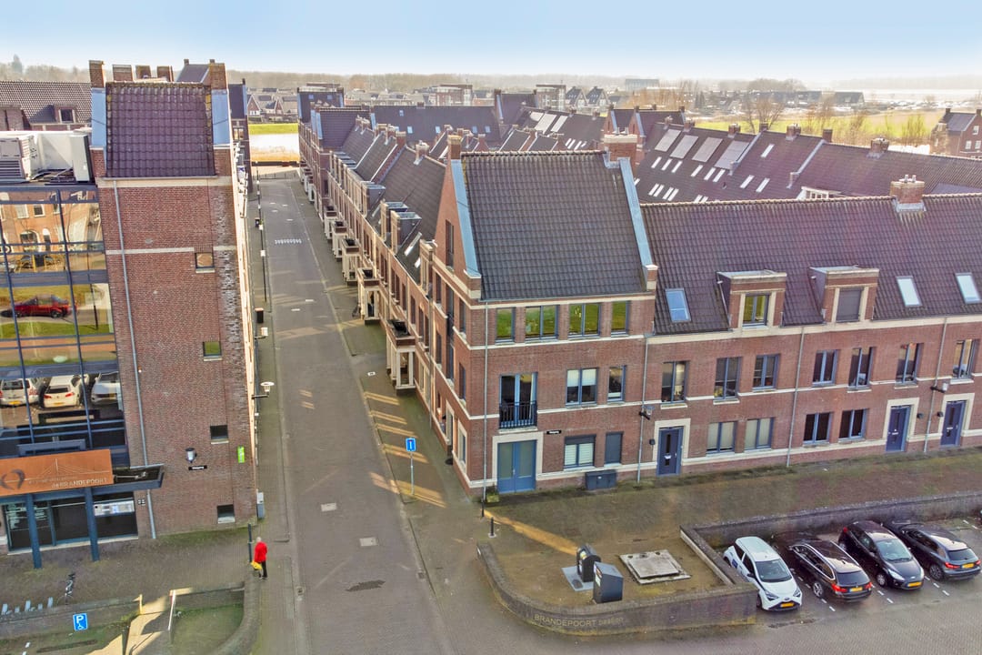 Photo 41 of Terreplein 2