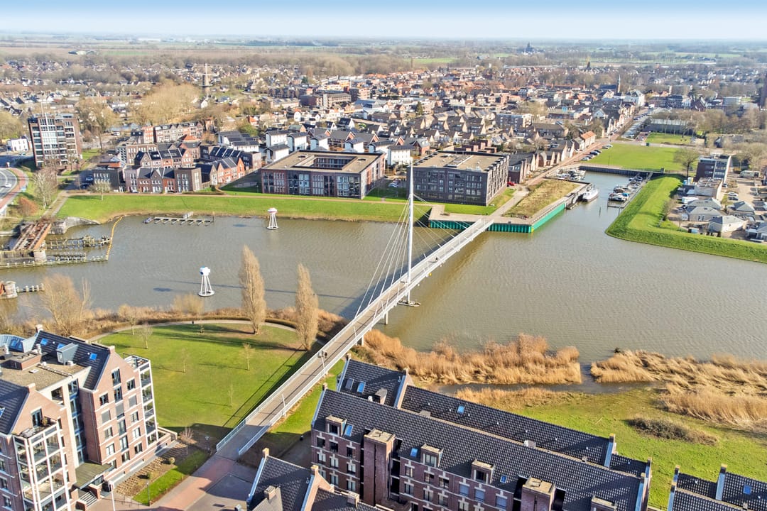 Photo 46 of Terreplein 2