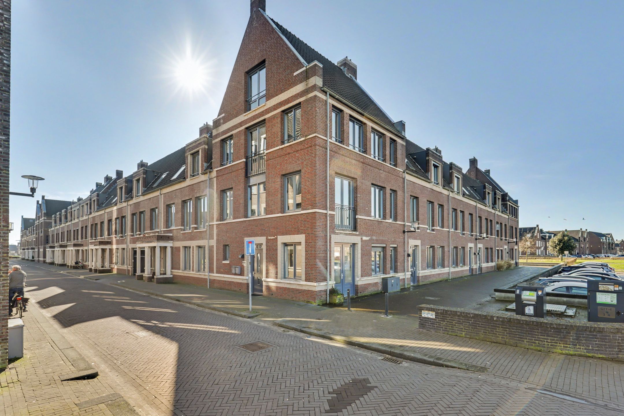 Photo 30 of Terreplein 2