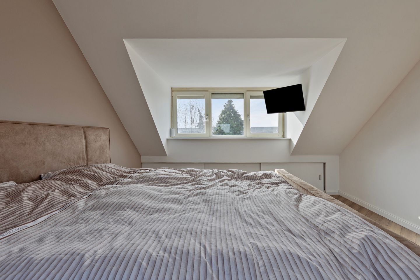 Photo 29 of Stakenborg 8