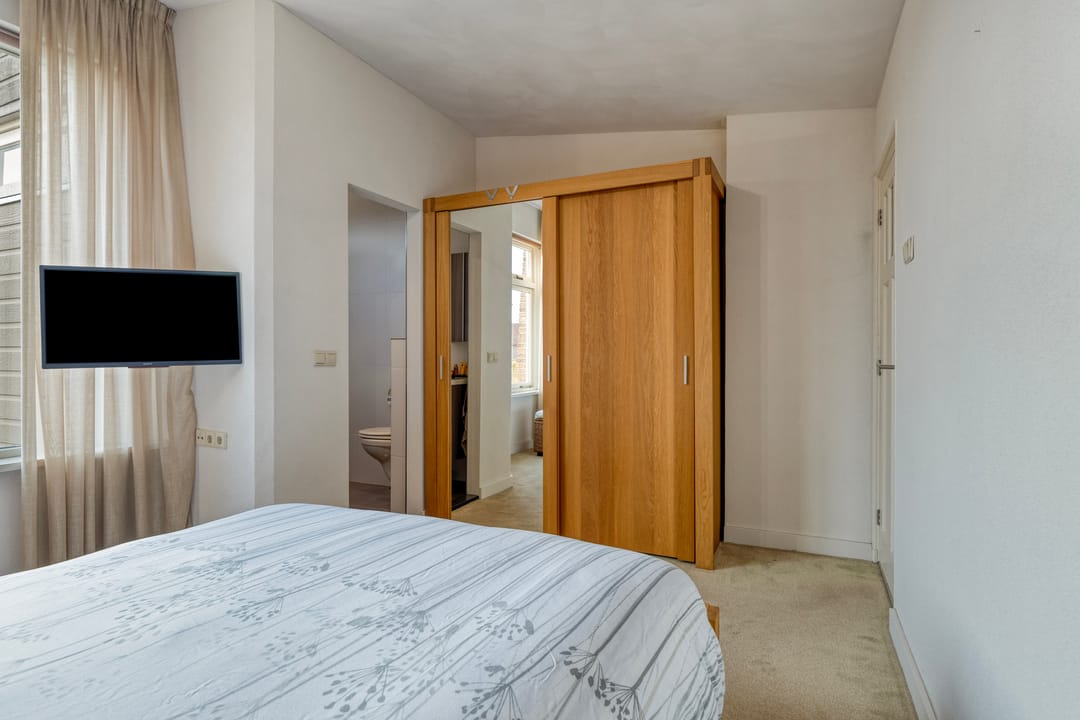 Photo 23 of Prins Hendrikstraat 21