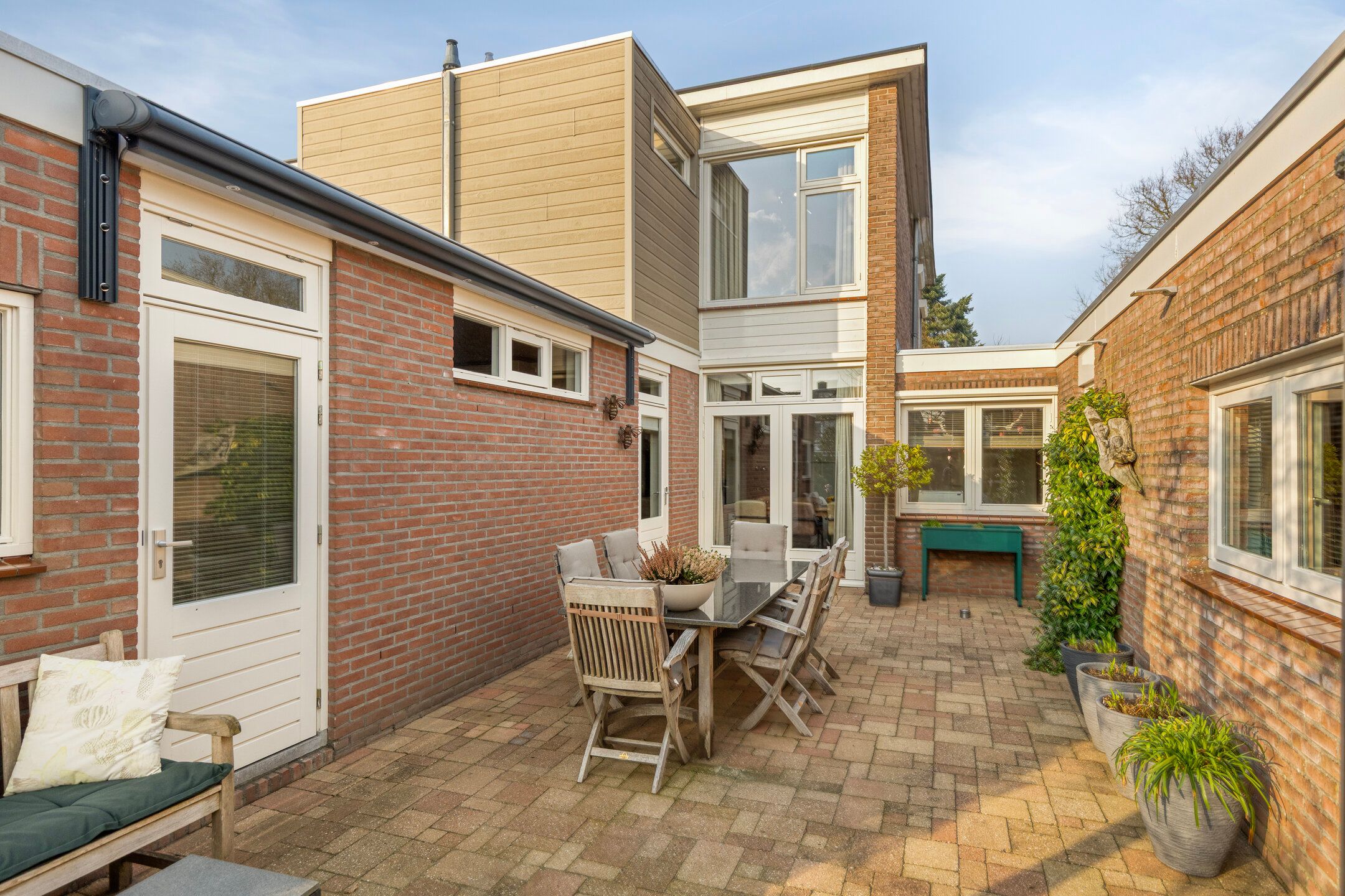 Photo 36 of Prins Hendrikstraat 21