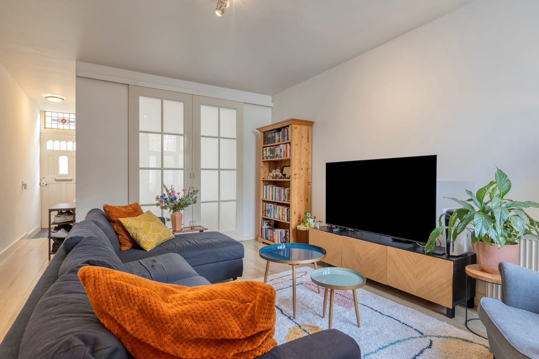 Foto 8 van Govert Bidloostraat 122