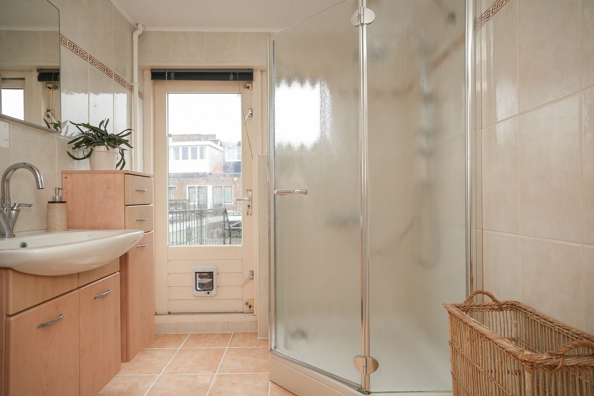 Foto 24 van Den Brielstraat 8