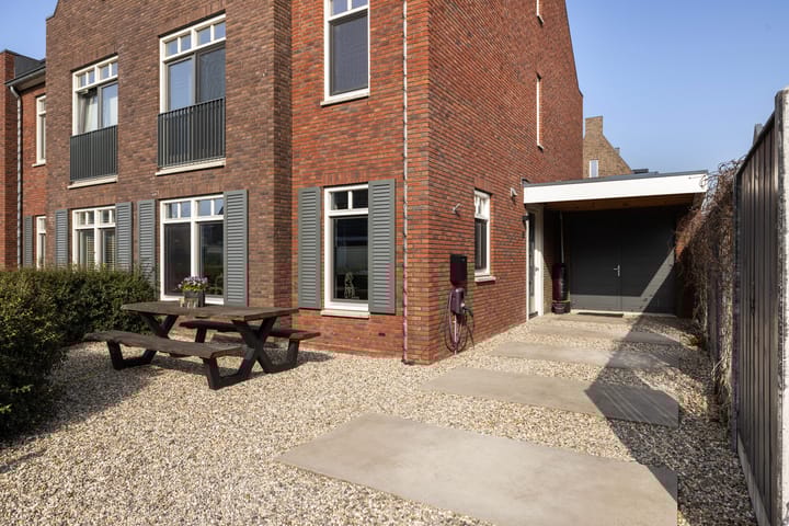 Foto 2 van Wagenmaker 9