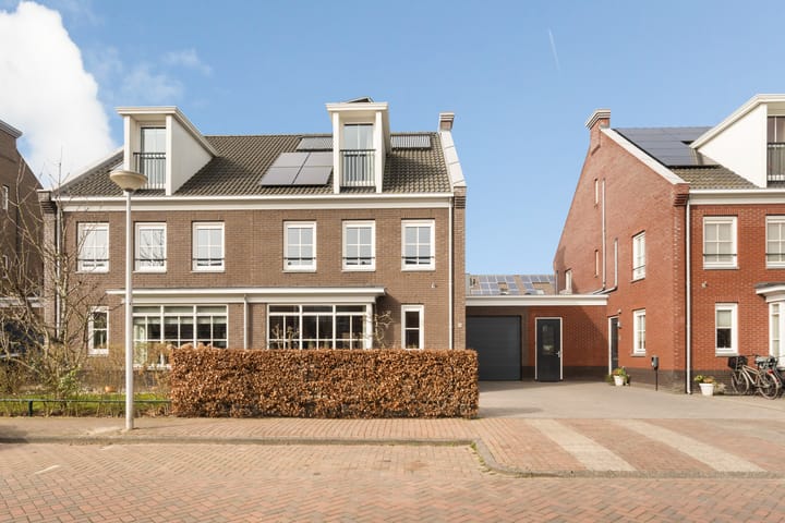 Foto 2 van Wereldtuinenlaan 5