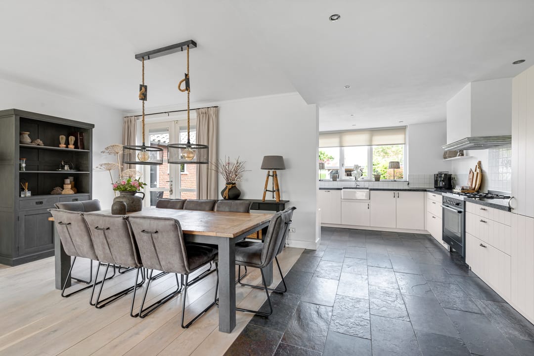 Foto 8 van Frieswijkstraat 105