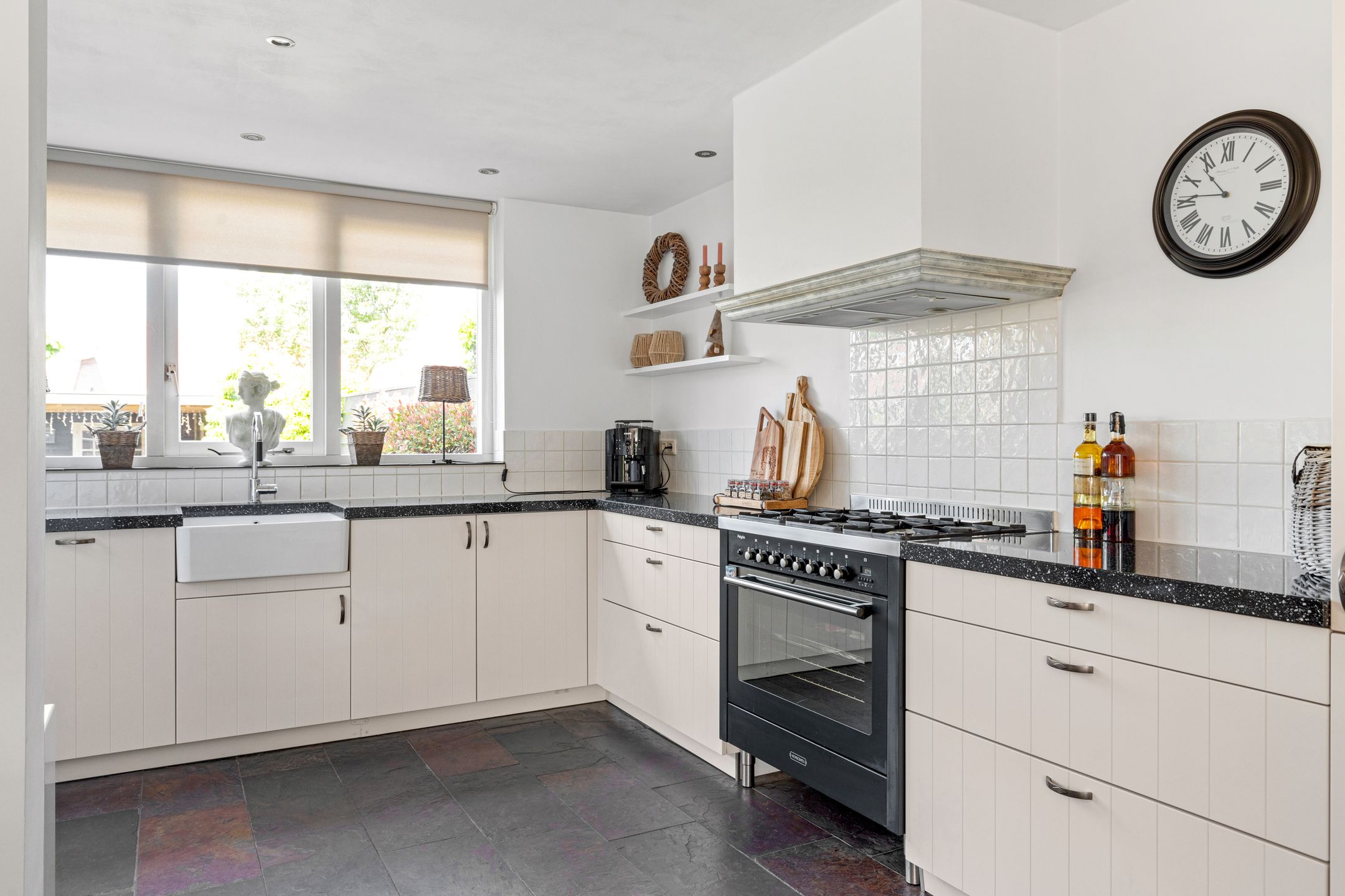 Foto 9 van Frieswijkstraat 105