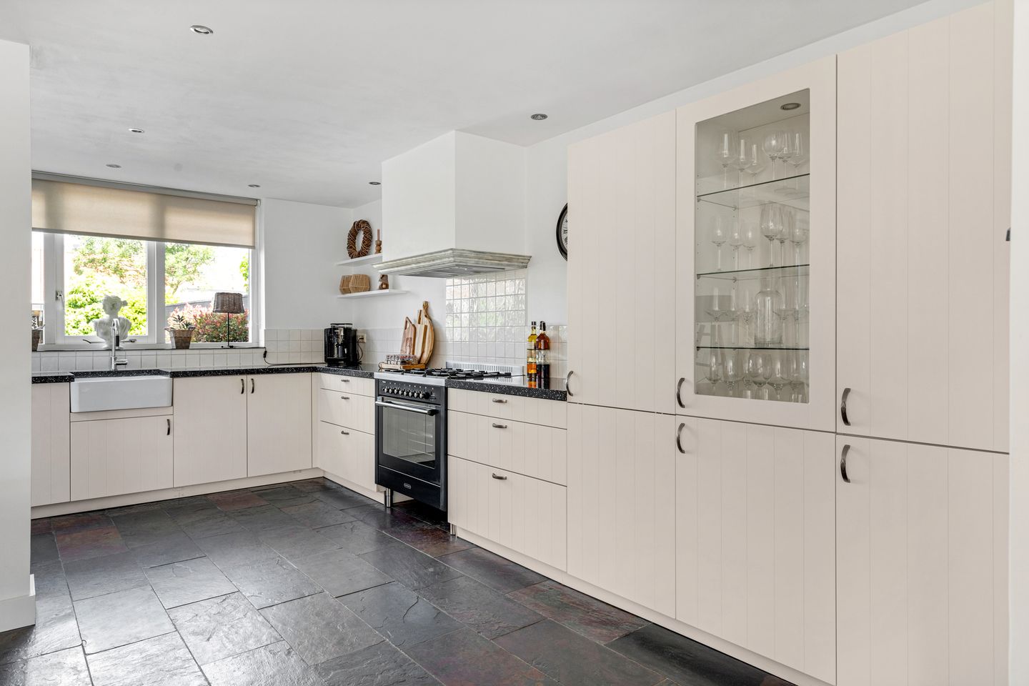 Foto 10 van Frieswijkstraat 105