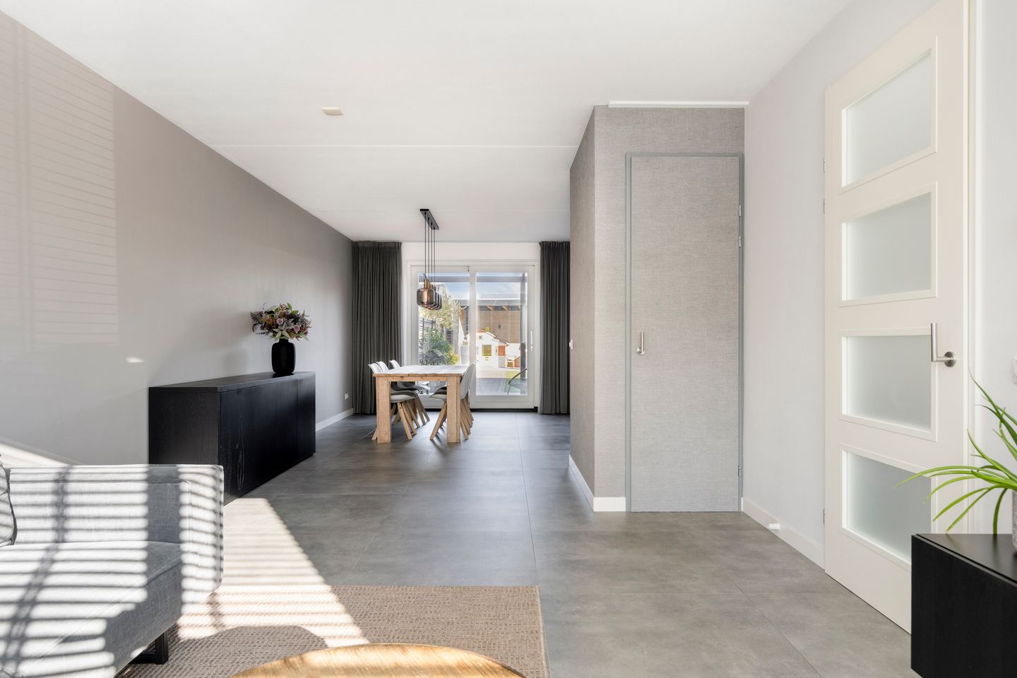 Modern Family Home with 4 Bedrooms, Energy Label A+ and Sunny Garden — 12