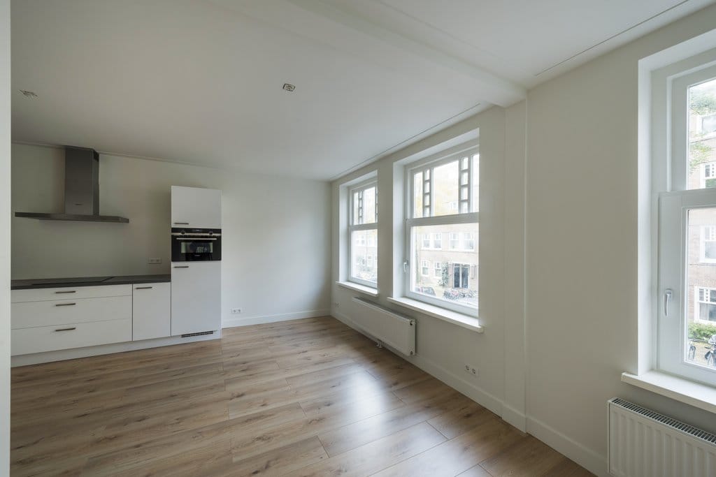 Photo 7 of Van Spilbergenstraat 102-1