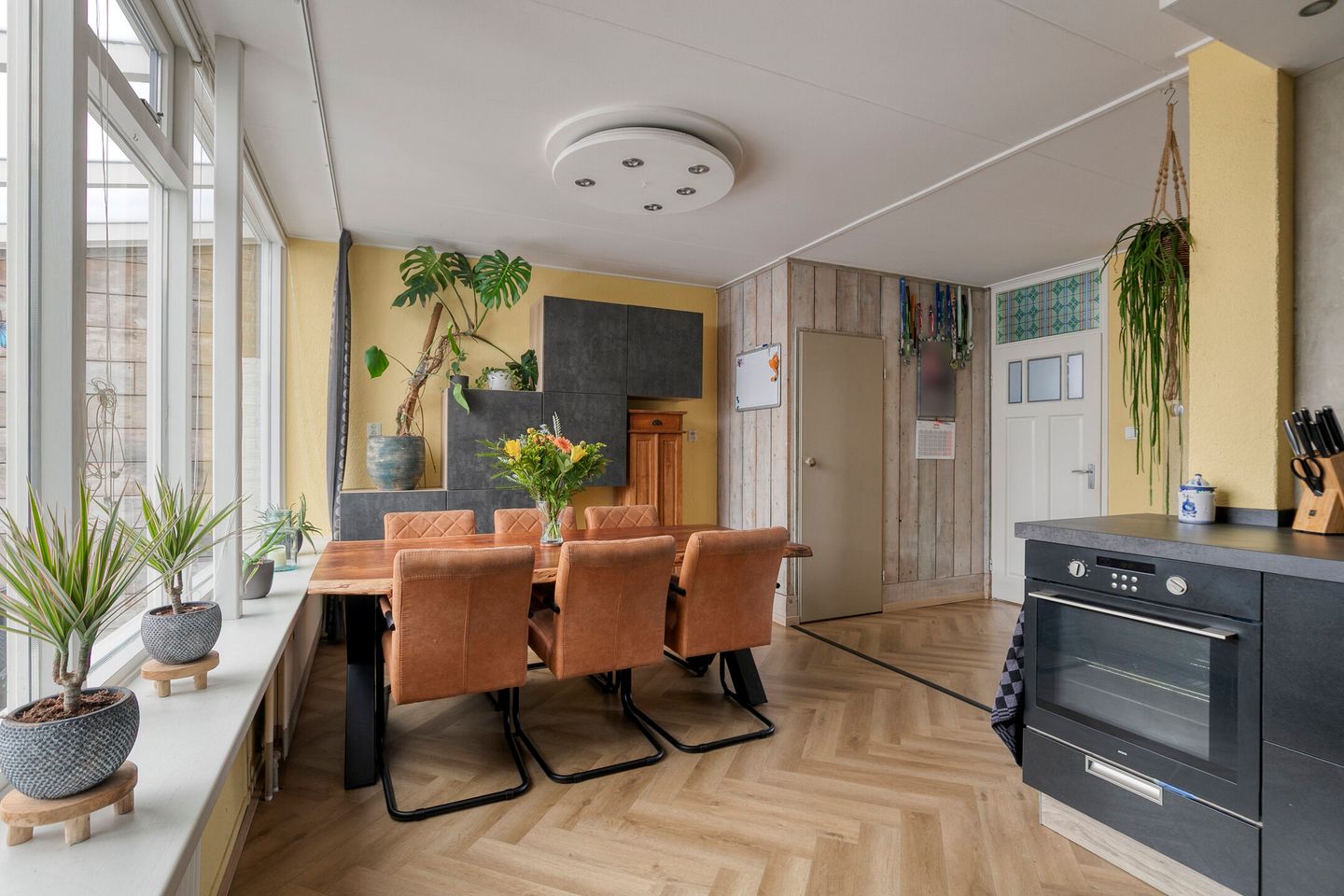 Foto 14 van Haarsmastraat 9