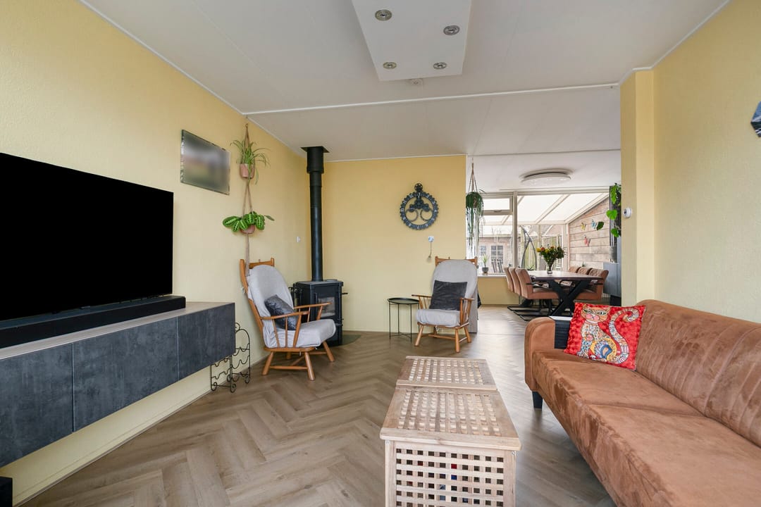 Foto 8 van Haarsmastraat 9