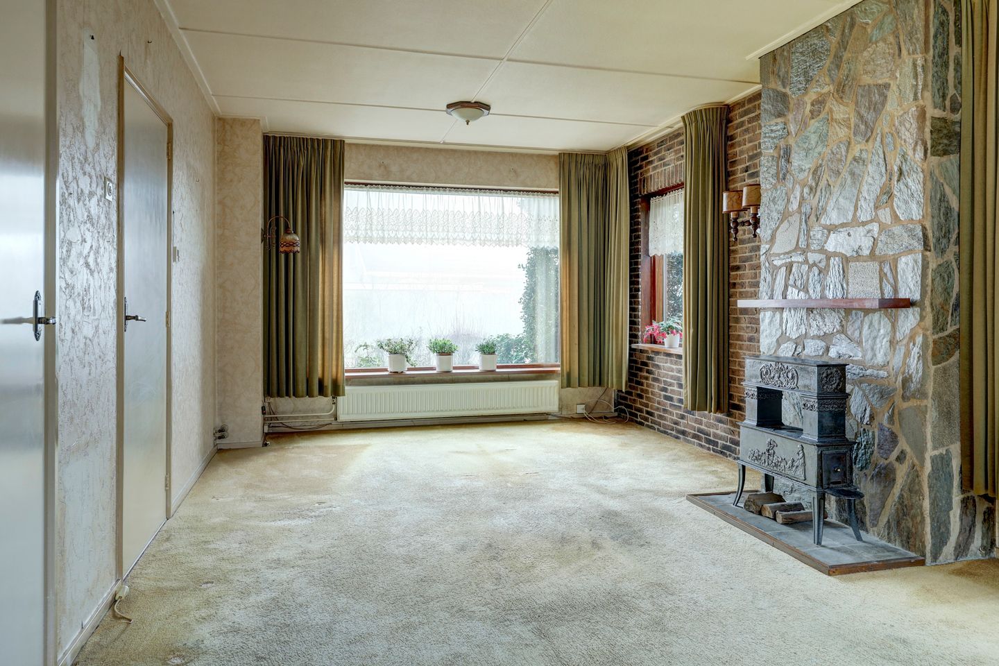 Detached House with Character and Potential in Burgh-Haamstede — 10