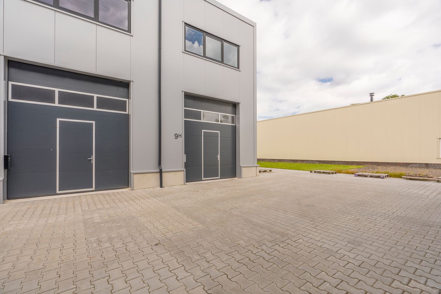 Bekijk foto 1 van J.P. Riedelstraat 9-H