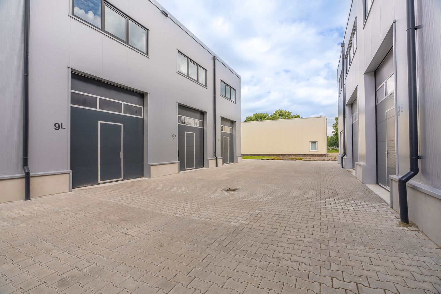 Bekijk foto 2 van J.P. Riedelstraat 9-H