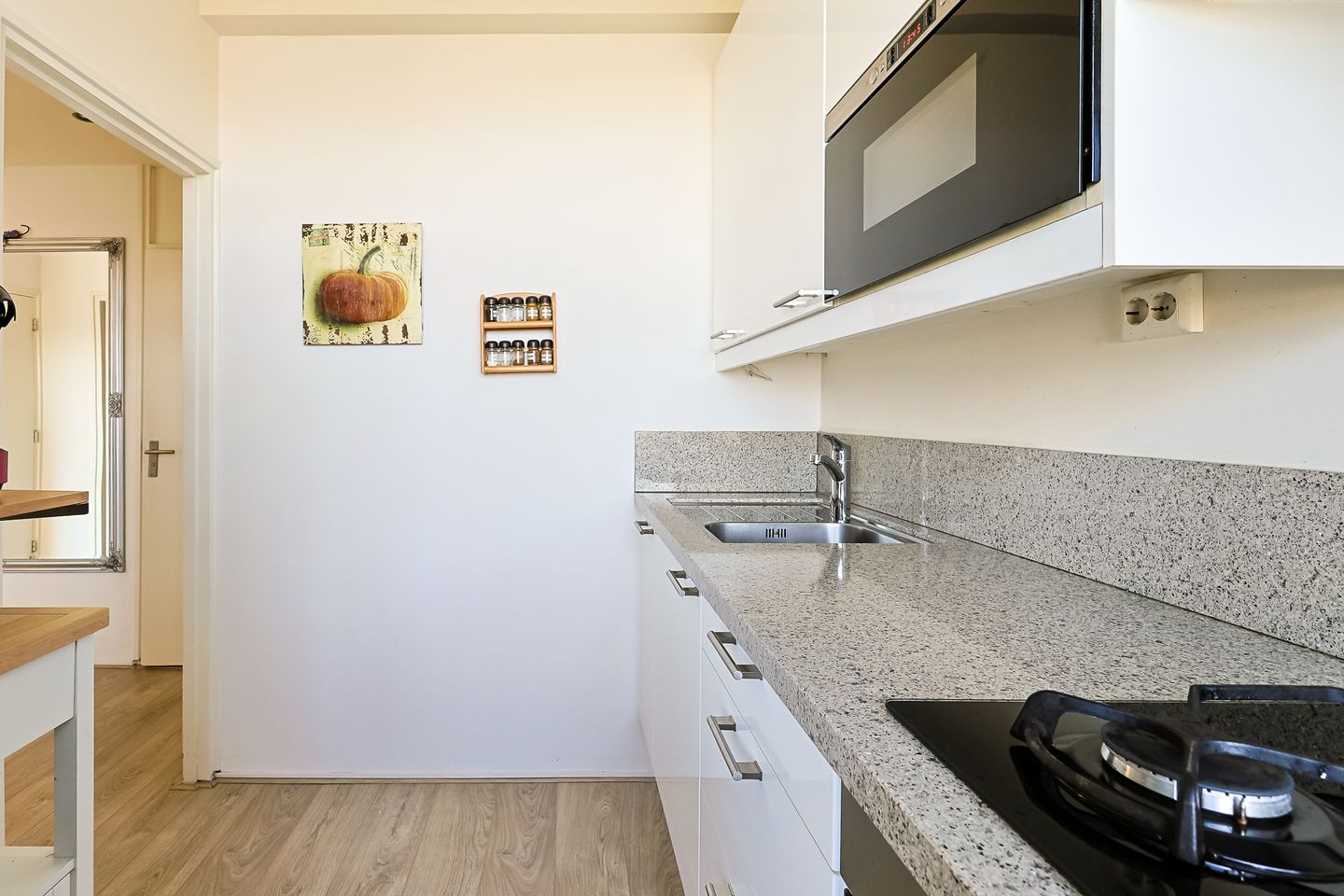 Foto 19 van Frederik Hendrikstraat 122