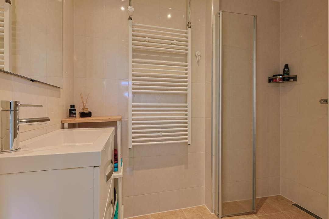 Foto 32 van Frederik Hendrikstraat 122