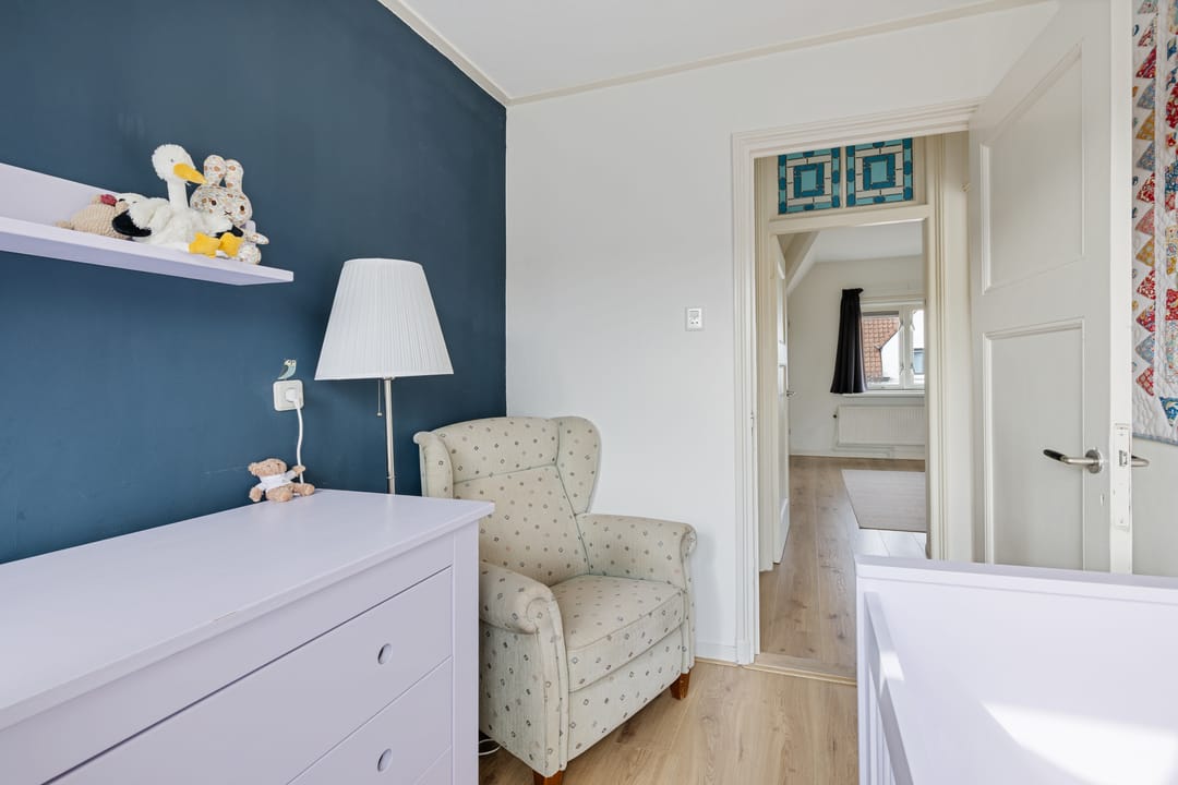 Charming Family Home in Elinkwijk with Garden Office — 39