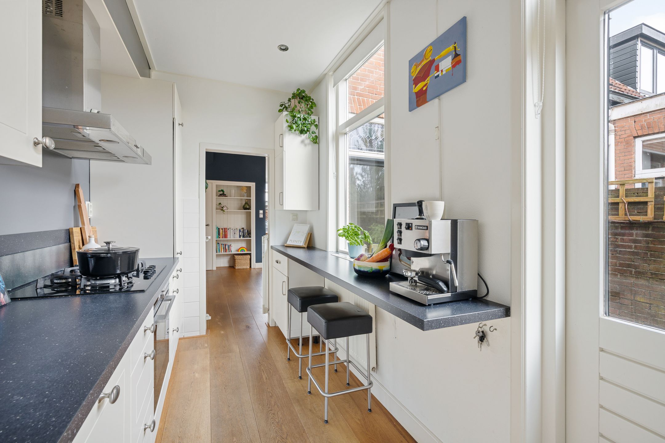 Charming Family Home in Elinkwijk with Garden Office — 26