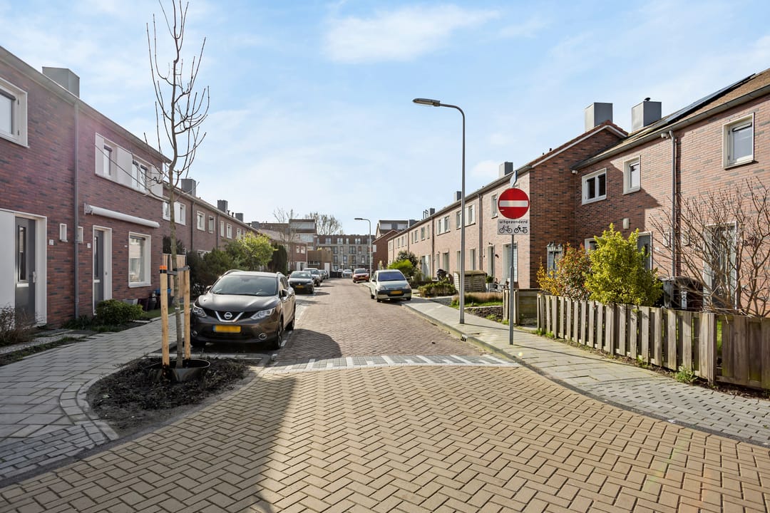 Photo 43 of Dr Poelsstraat 22