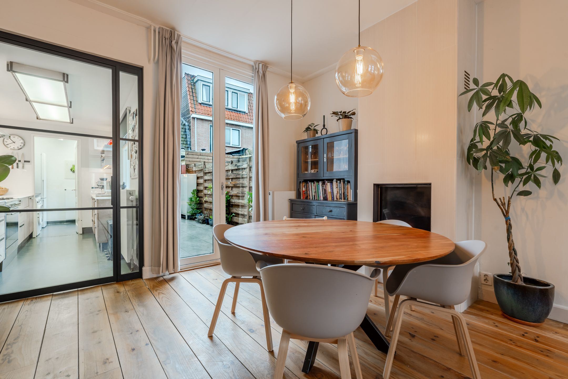 Photo 9 of Tweede Hogerwoerddwarsstraat 39