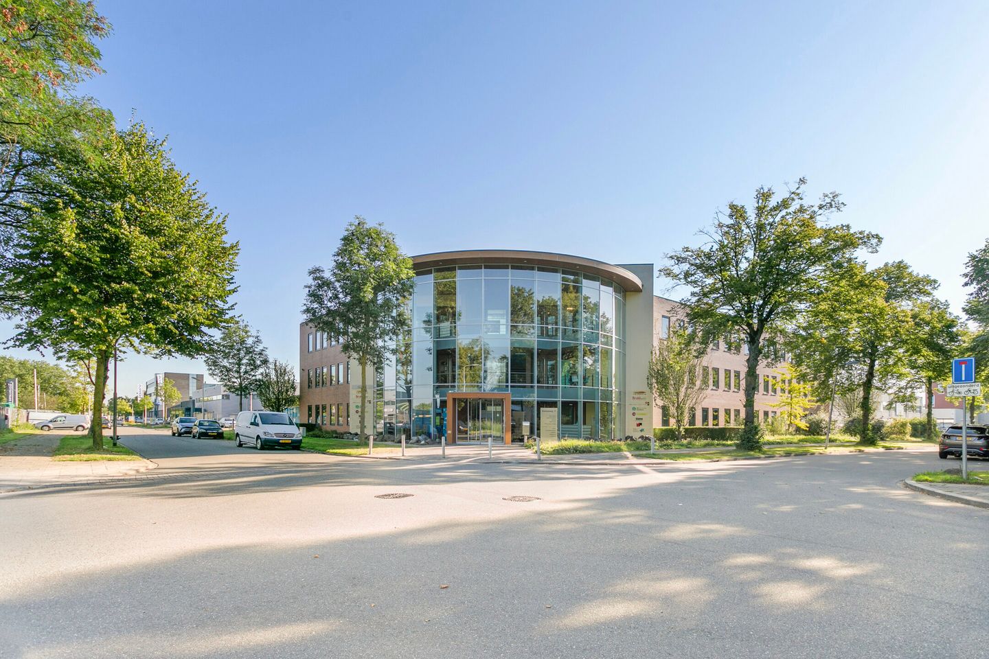 View photo 2 of Uraniumweg 17-E