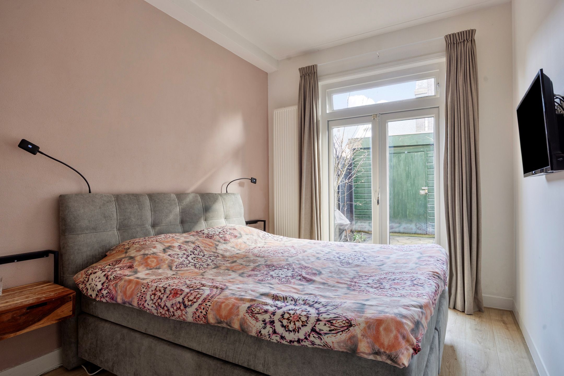 Foto 15 van Julianastraat 6