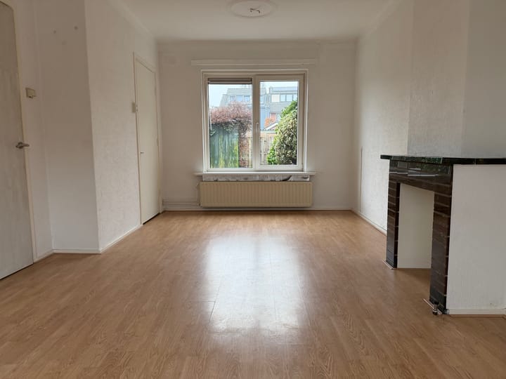 Photo 3 of Trompstraat 39