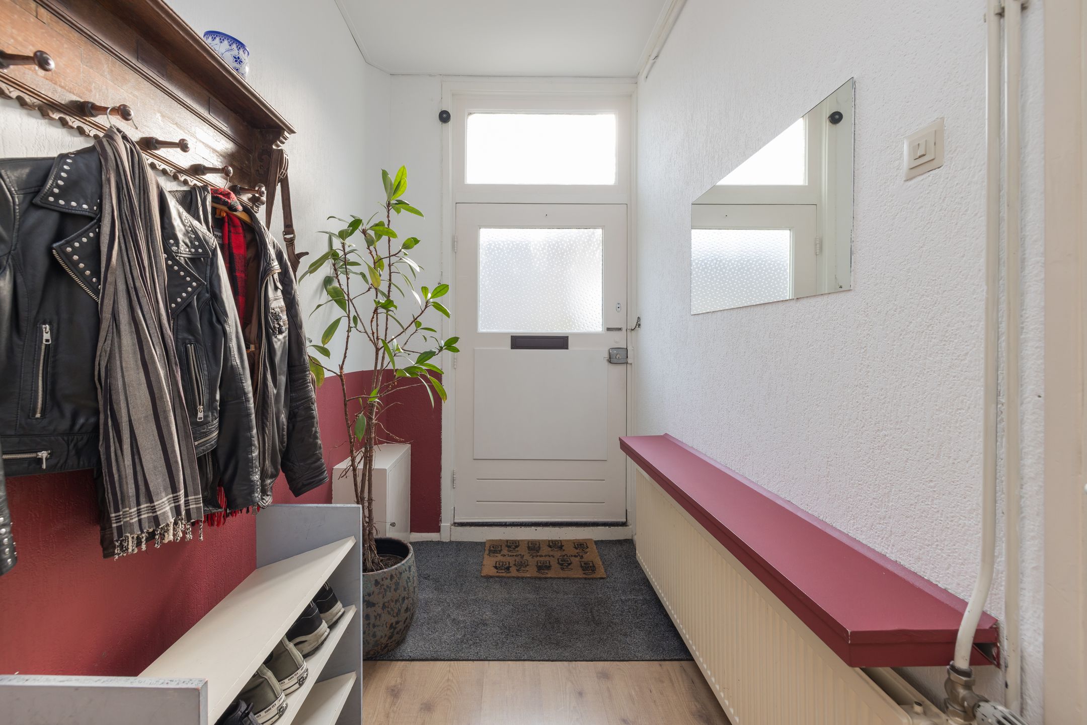 Foto 6 van van der Veldstraat 1