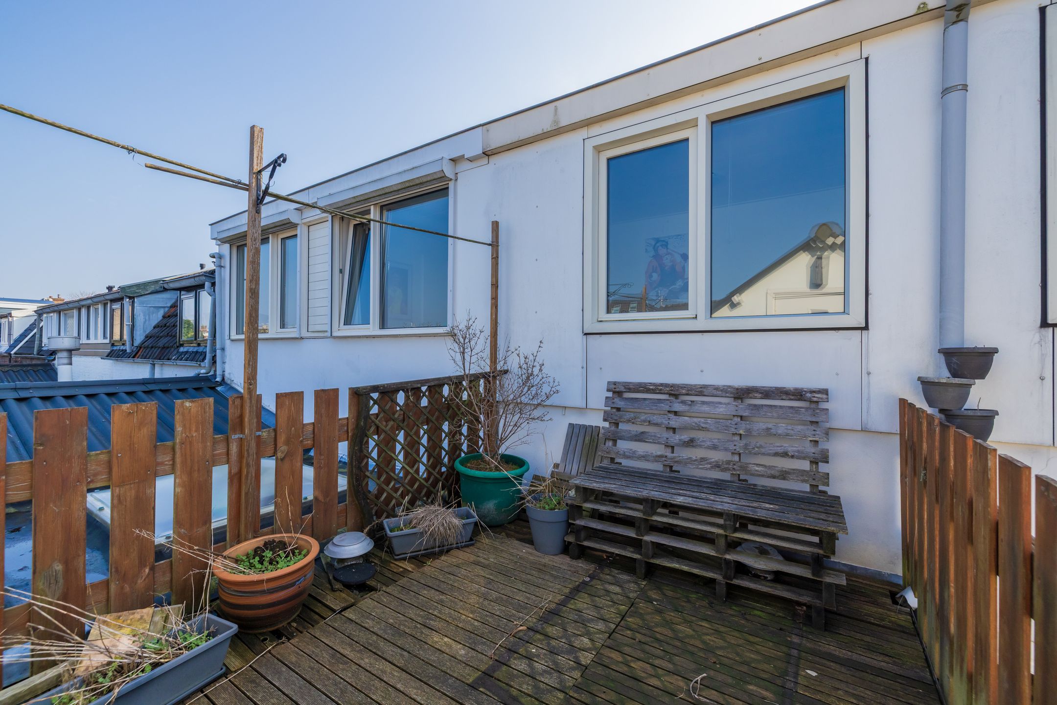 Foto 21 van van der Veldstraat 1