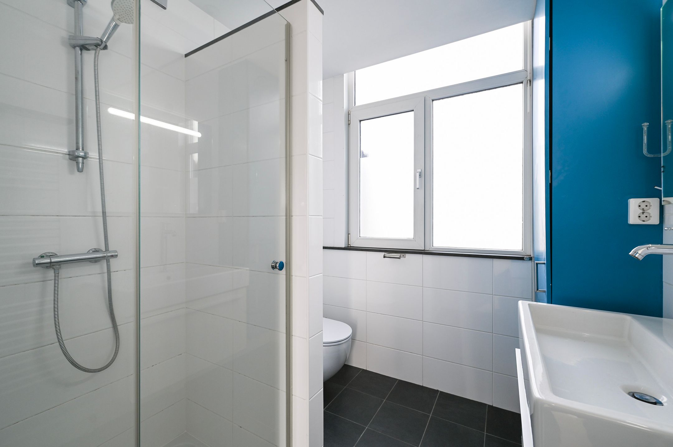 Photo 18 of van Naeltwijckstraat 82