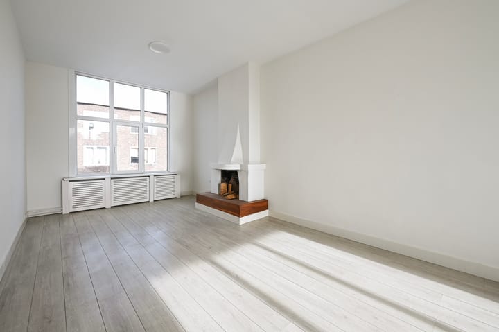 Photo 3 of van Naeltwijckstraat 82