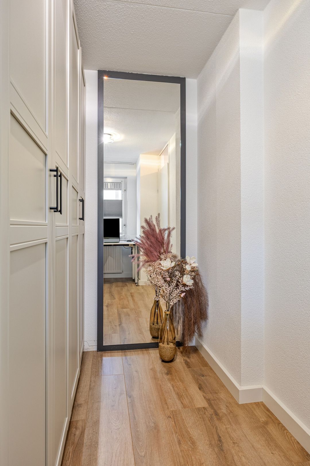 Photo 23 of Dokter Stapenséastraat 11