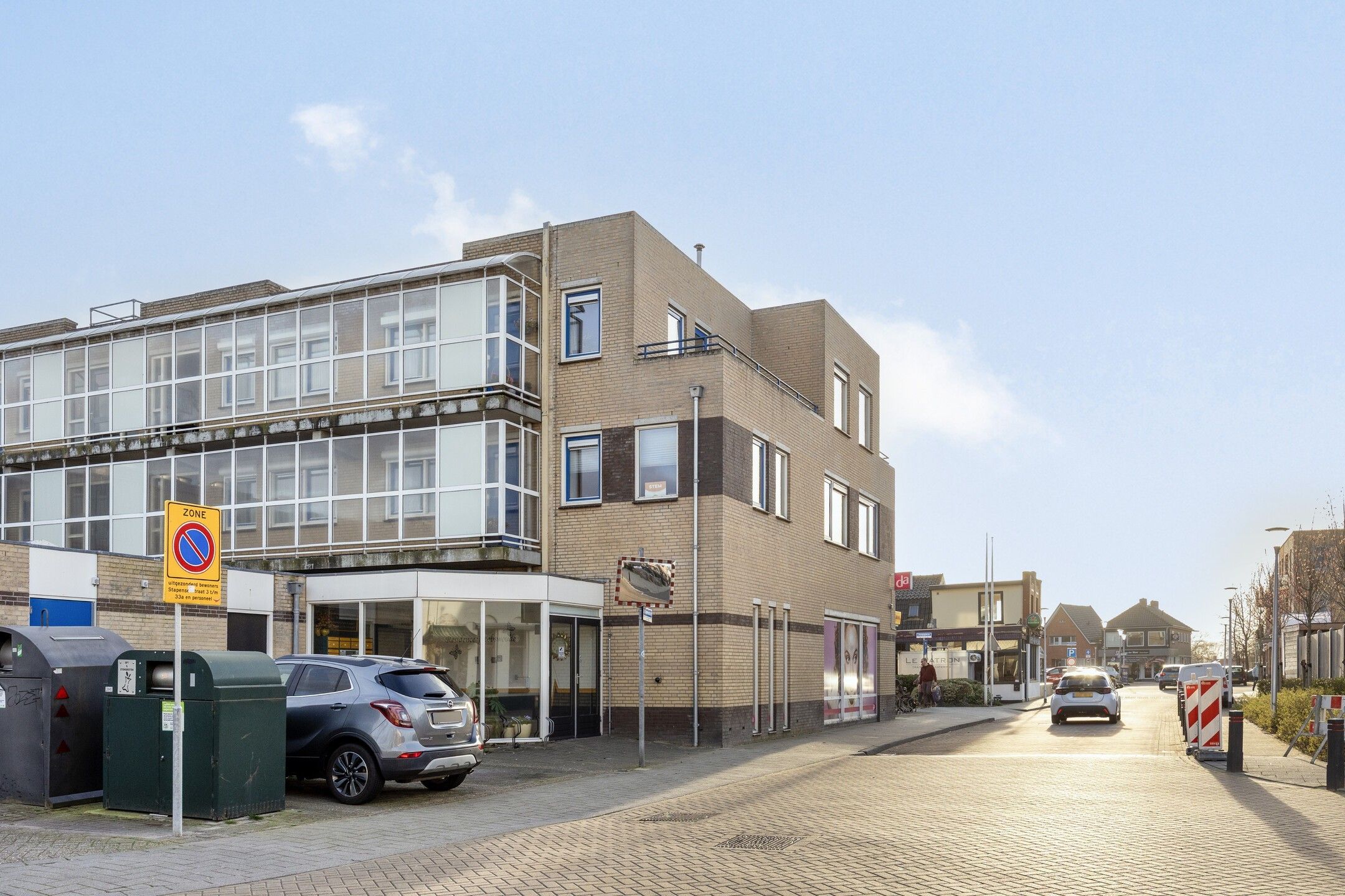 Photo 39 of Dokter Stapenséastraat 11