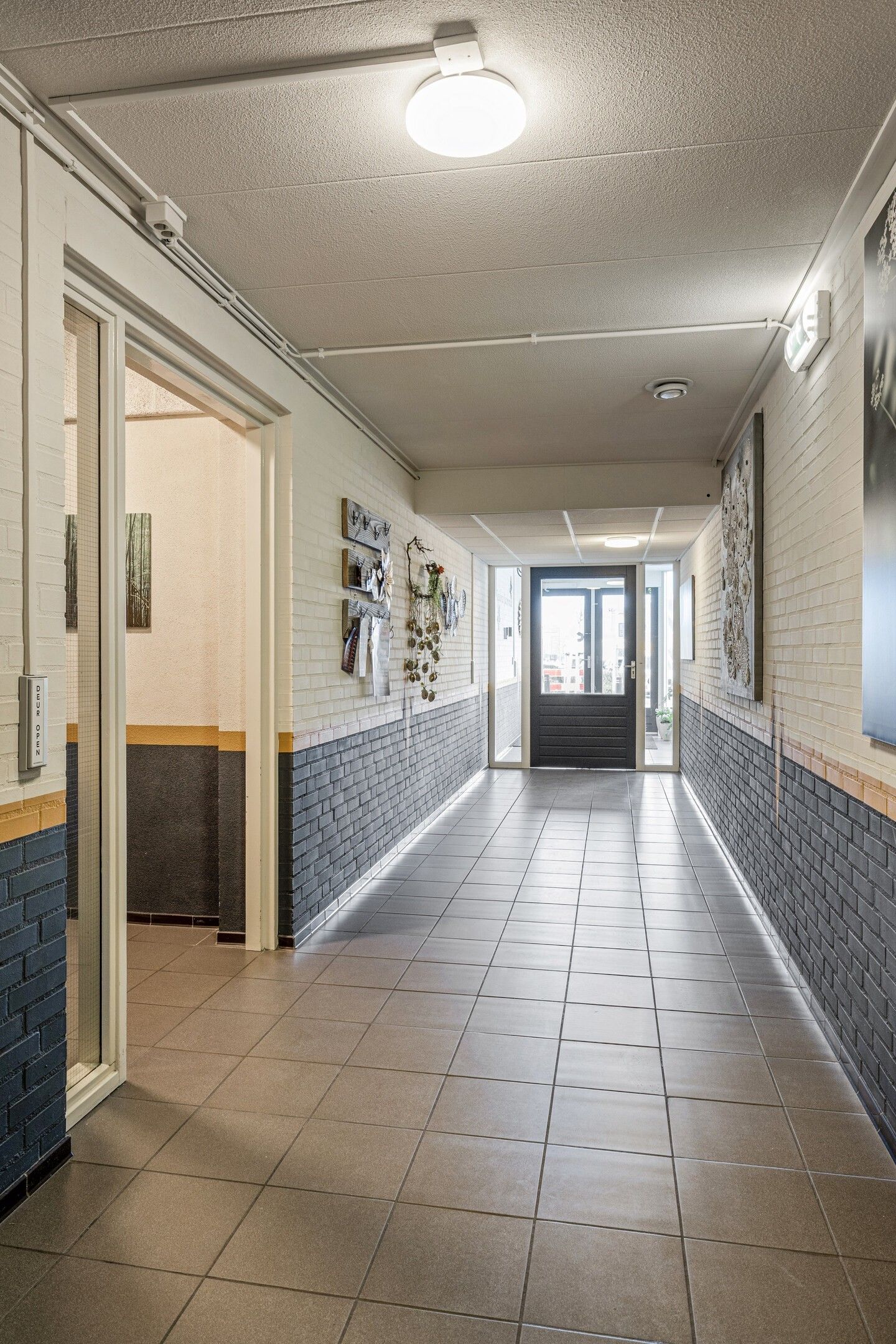 Photo 6 of Dokter Stapenséastraat 11