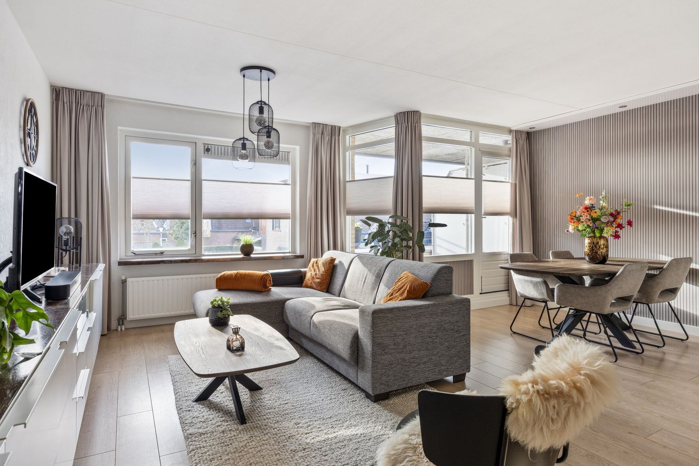 Photo 14 of Dokter Stapenséastraat 11