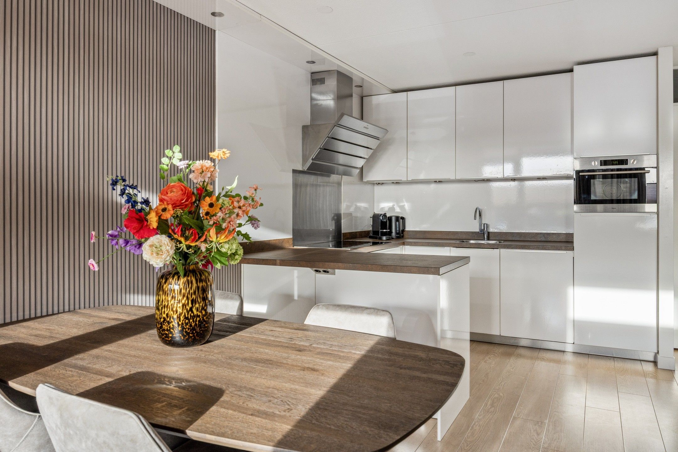 Photo 21 of Dokter Stapenséastraat 11