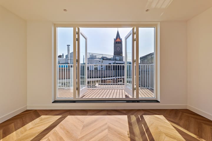 Photo 4 of Cornelis Trooststraat 64-4